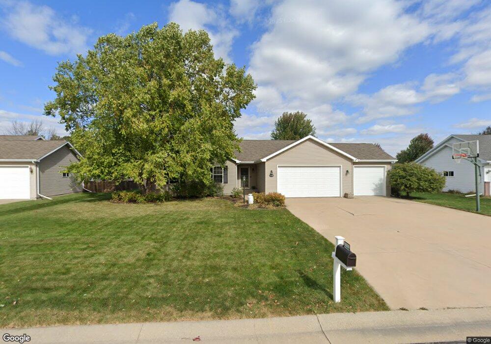 W5854 Geranium Dr, Appleton, WI 54915 - photo 1
