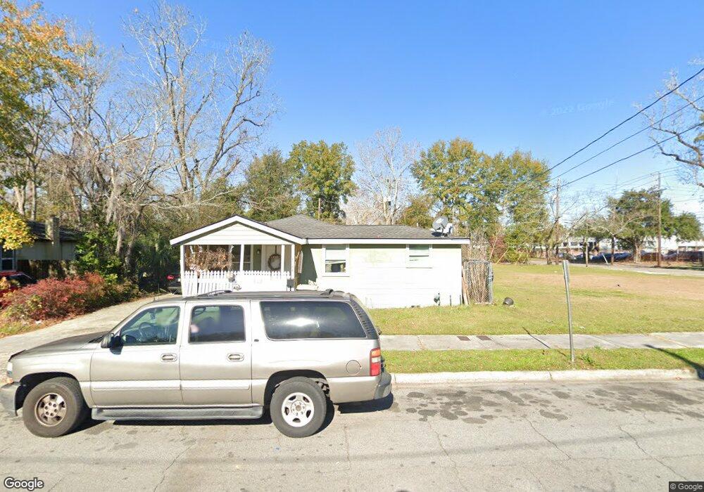818 E Bolton St, Savannah, GA 31401 - photo 1