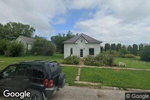 111 Clark St, Reinbeck, IA 50669