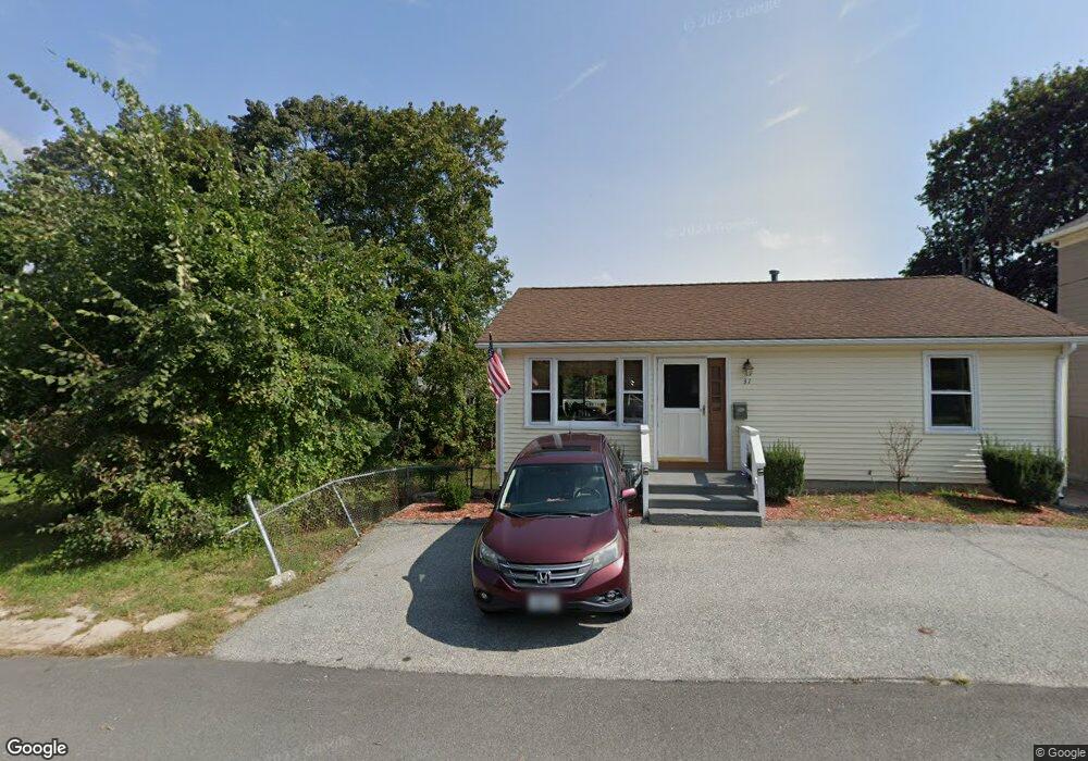 29 Capron St, West Warwick, RI 02893 - photo 1