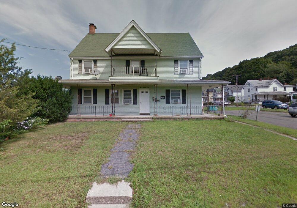 226 Maple St unit 1W, Naugatuck, CT 06770 - photo 1