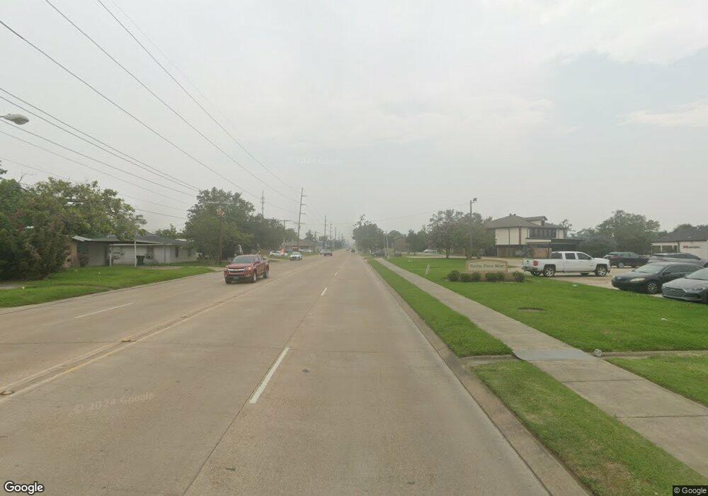 2220 N Lake St, Lake Charles, LA 70601 - photo 1