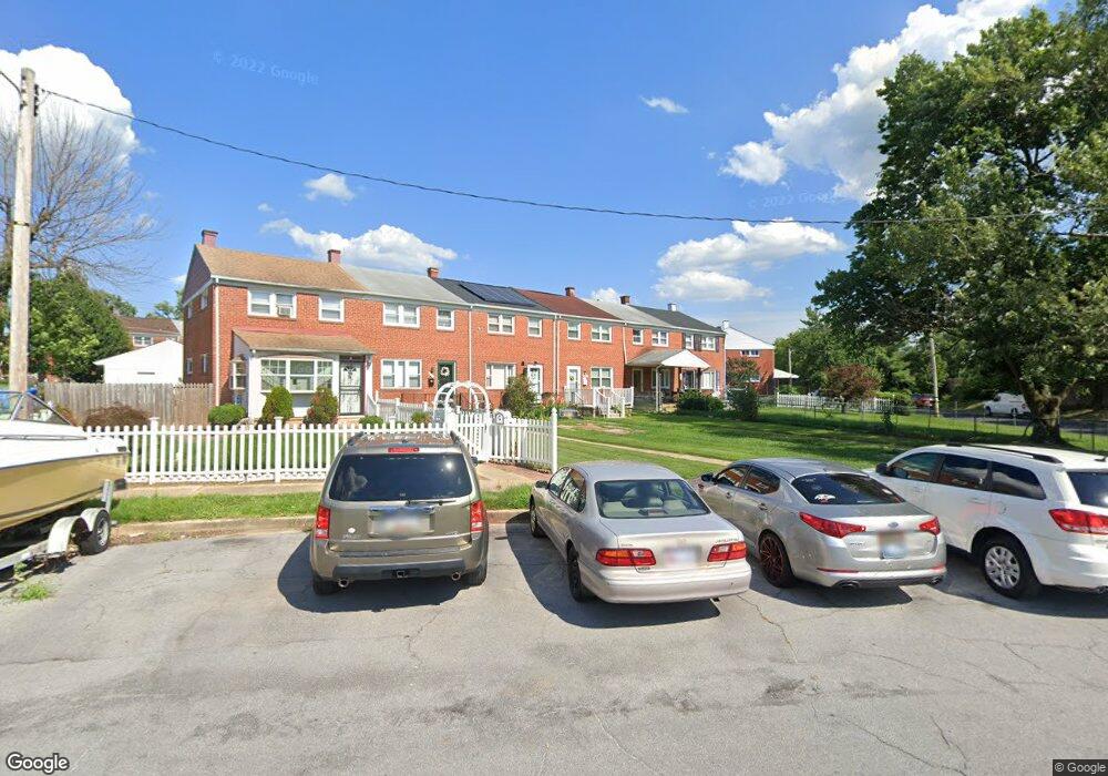 255 Southeastern Ct, Essex, MD 21221 - photo 1