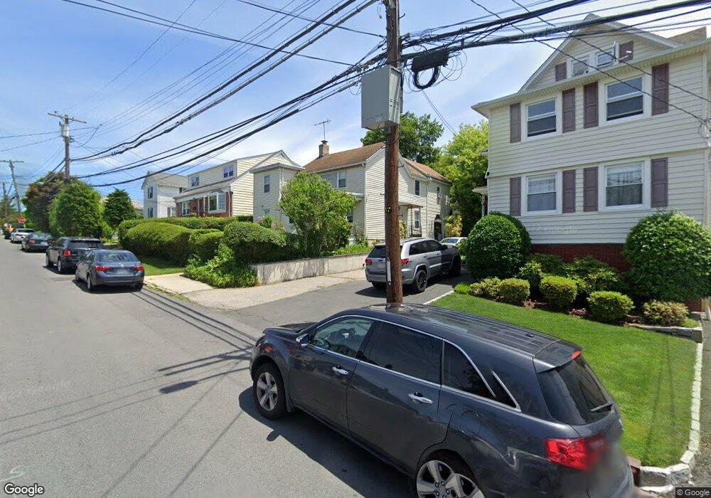 425 Jefferson Ave, Mamaroneck, NY 10543 - photo 1