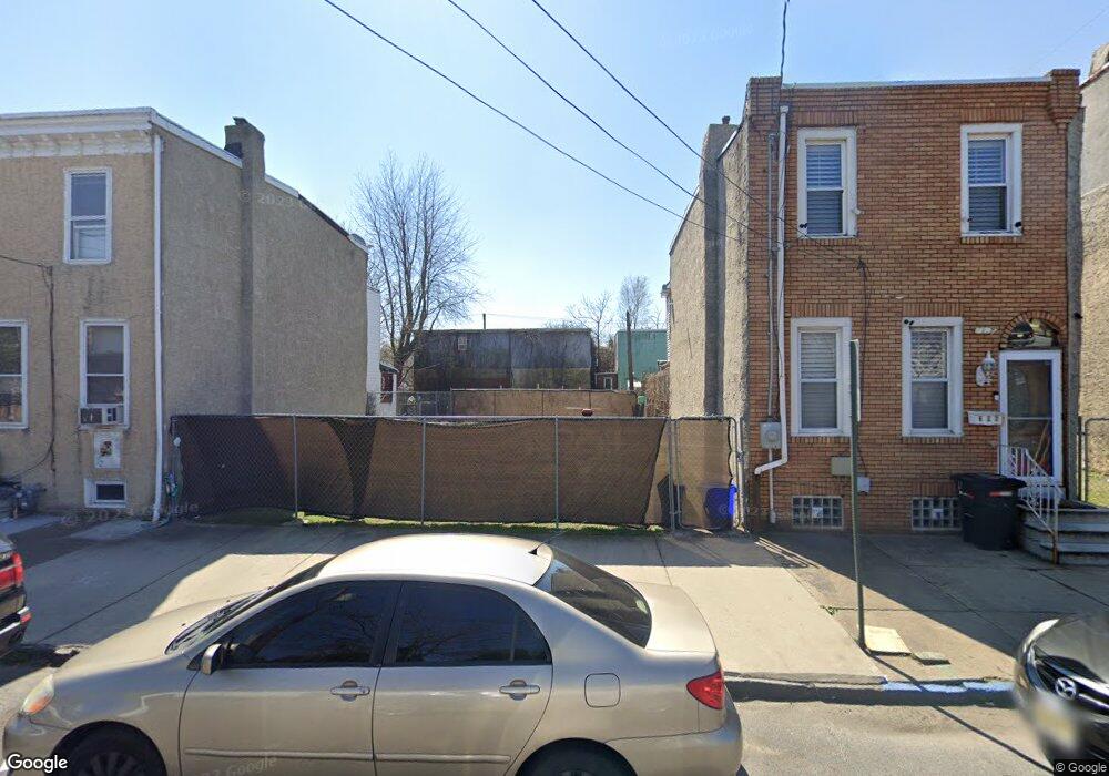 308 Walnut St, Camden, NJ 08103 - photo 1