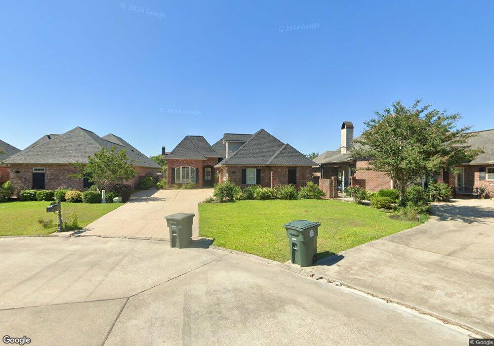 906 S Yorkshire Cir, Lake Charles, LA 70605 - photo 1