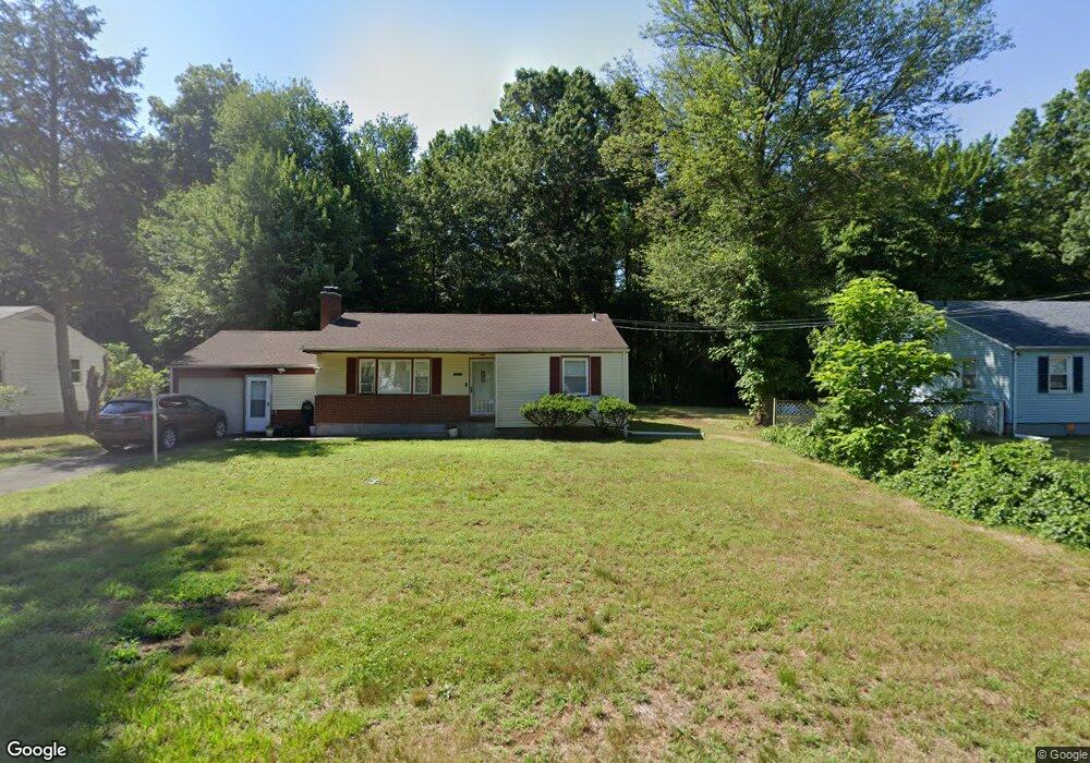 123 E Pershing St, Bloomfield, CT 06002 - photo 1