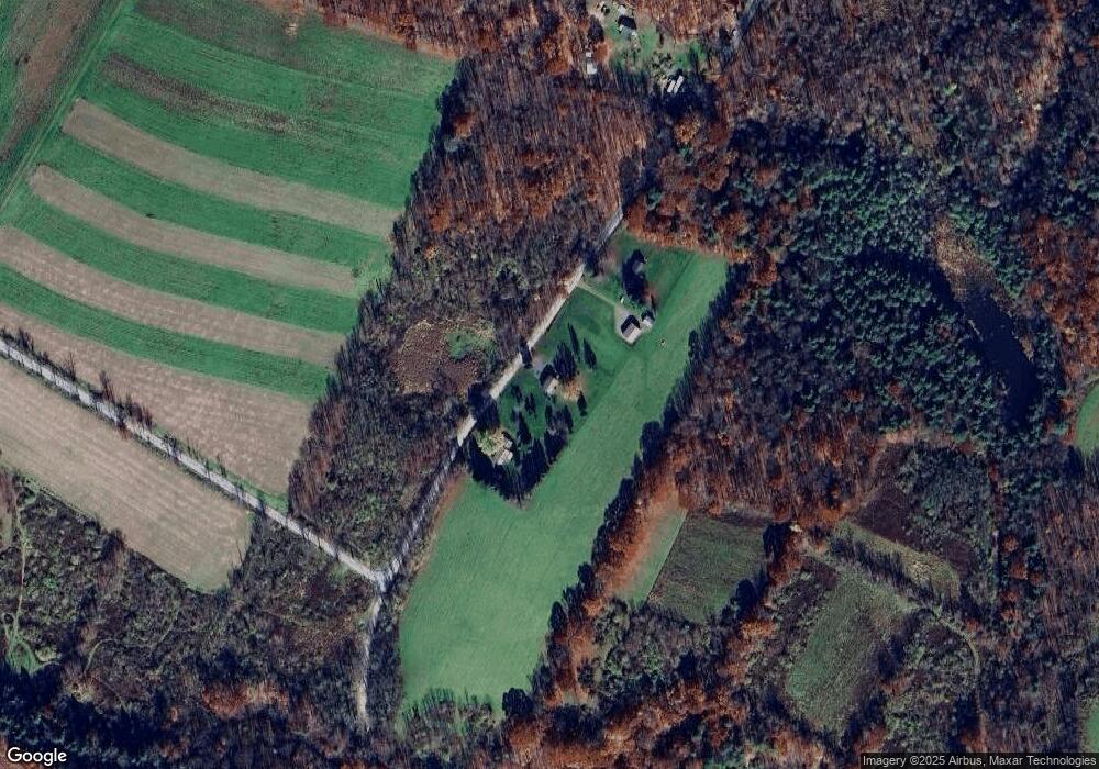 228 Stone Ridge Dr, Dalton, PA 18414 - photo 1