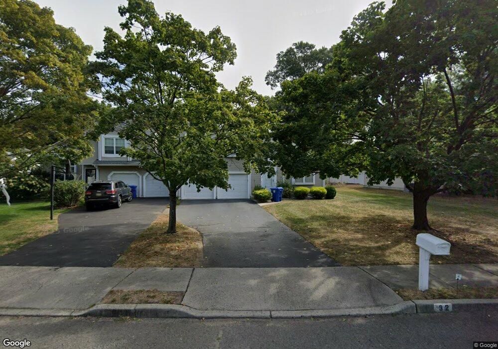 32 Hunters Pointe, North Middletown, NJ 07748 - photo 1