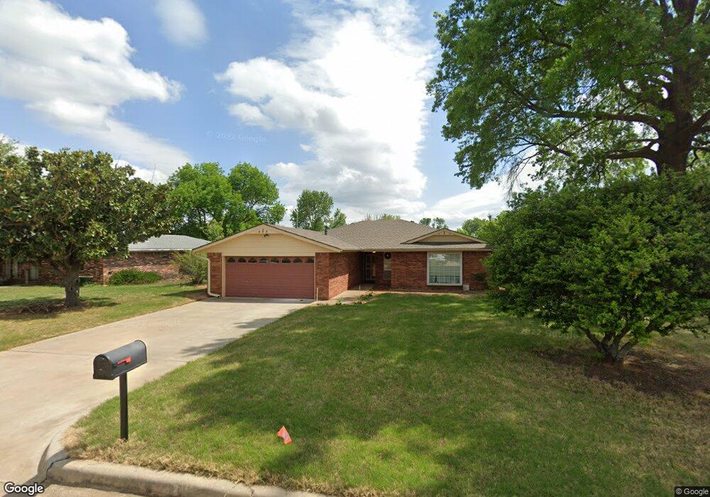 1930 Ridgeway Cir, Duncan, OK 73533 - photo 1