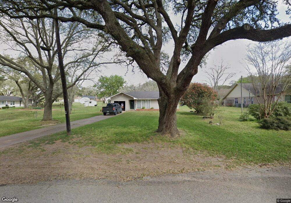402 College St, East Bernard, TX 77435 - photo 1