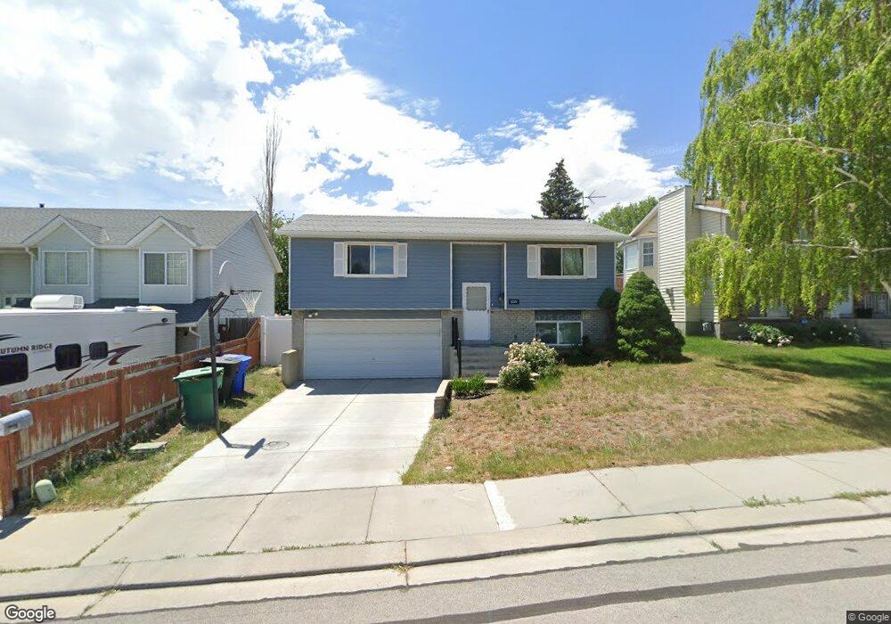 5549 Bluevail Ct, West Jordan, UT 84081 - photo 1