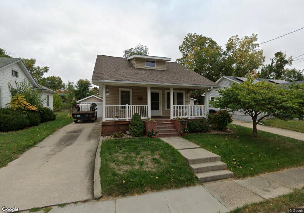 304 W 9th St S, Newton, IA 50208 - photo 1