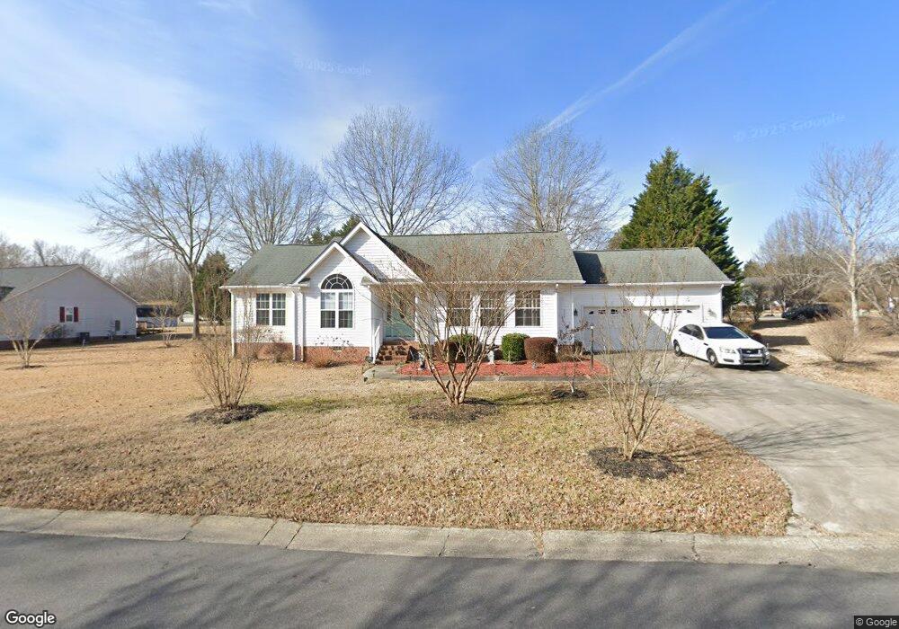 324 Quinn Rd, Clover, SC 29710 - photo 1