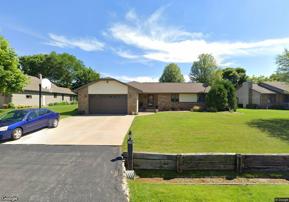 W2745 Breezewood Dr, Appleton, WI 54915 - photo 1