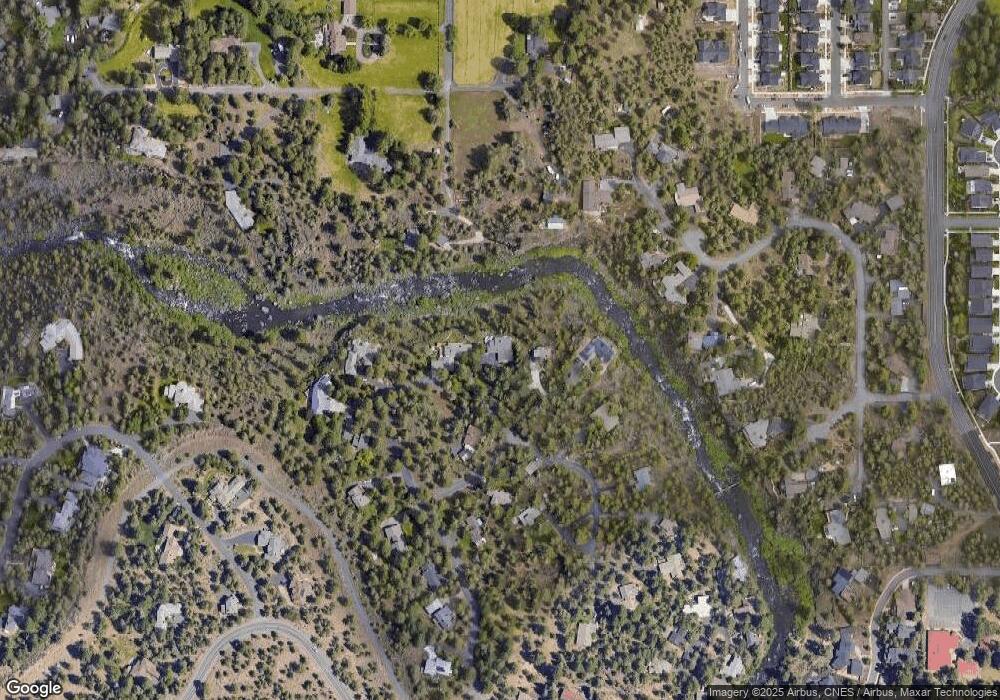 670 NW Broken Arrow Rd, Bend, OR 97701 - photo 1