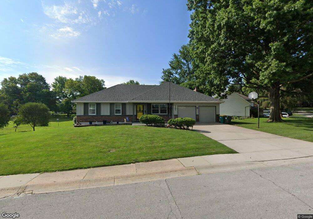 5931 Earnshaw St, Shawnee, KS 66216 - photo 1