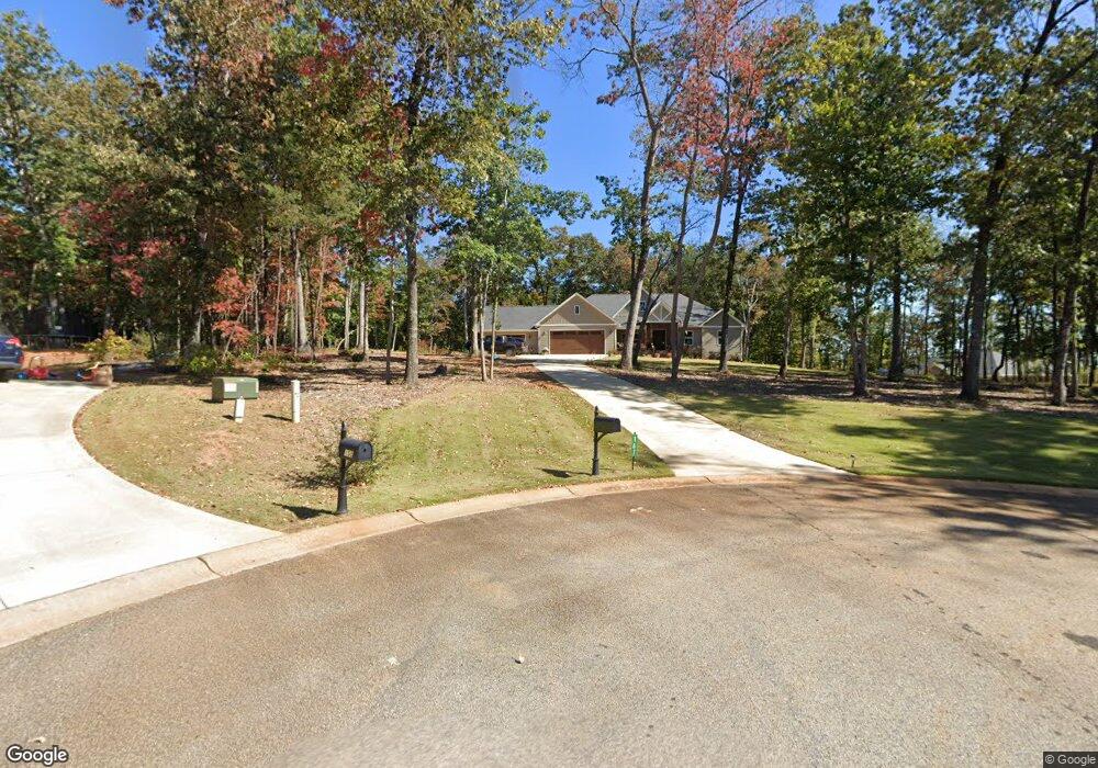 308 Oakleaf Dr, Clarkesville, GA 30523 - photo 1
