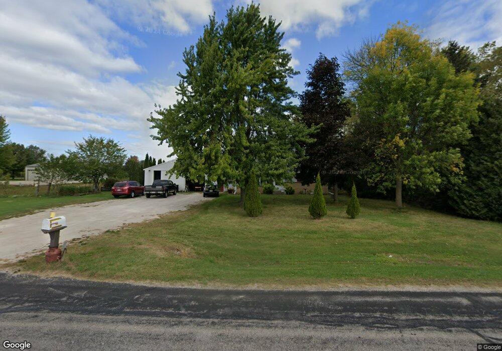 W5804 Manitowoc Rd, Appleton, WI 54915 - photo 1