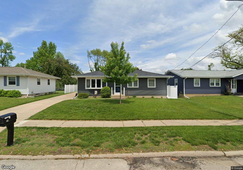 24 29th Ave SW, Cedar Rapids, IA 52404 - photo 1