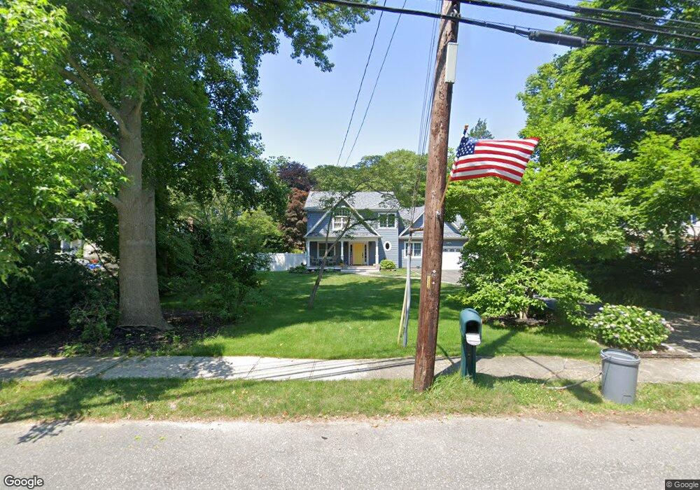 782 Sylvan Ave, Bayport, NY 11705 - photo 1