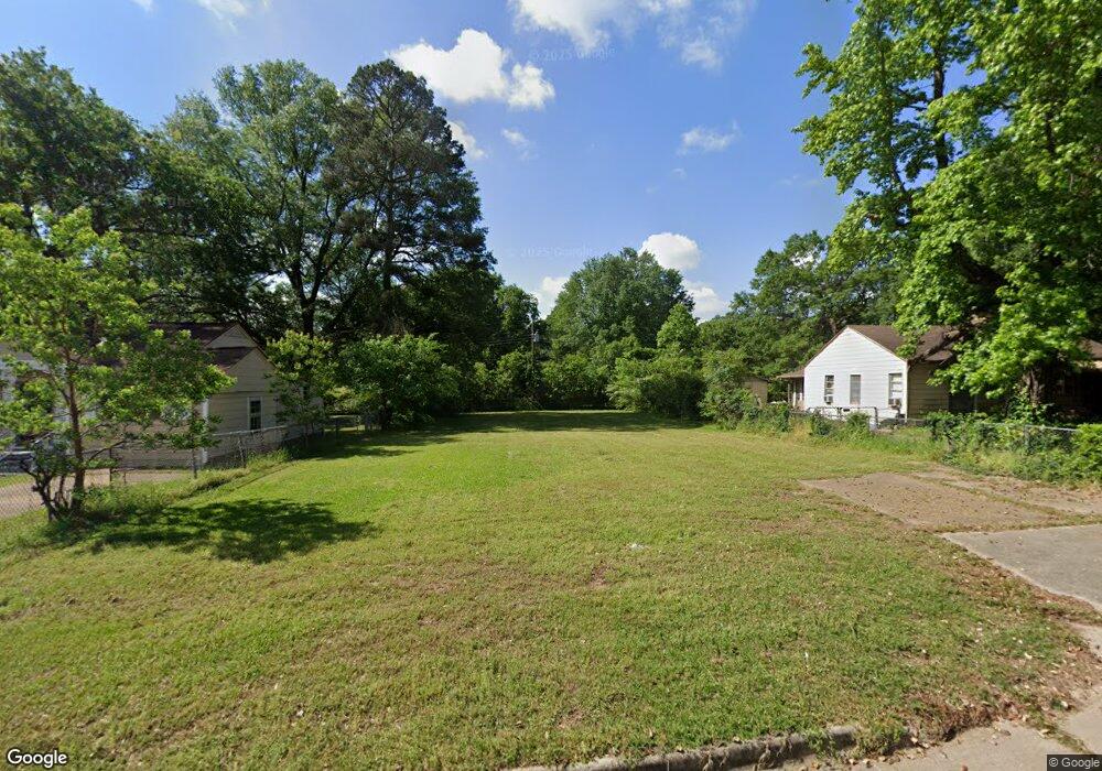 824 Burma Rd, Wake Village, TX 75501 - photo 1