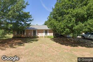 905 S 8th St, Comanche, OK 73529