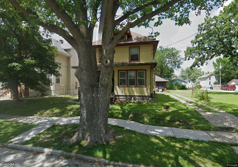 426 W 15th St, Davenport, IA 52803 - photo 1