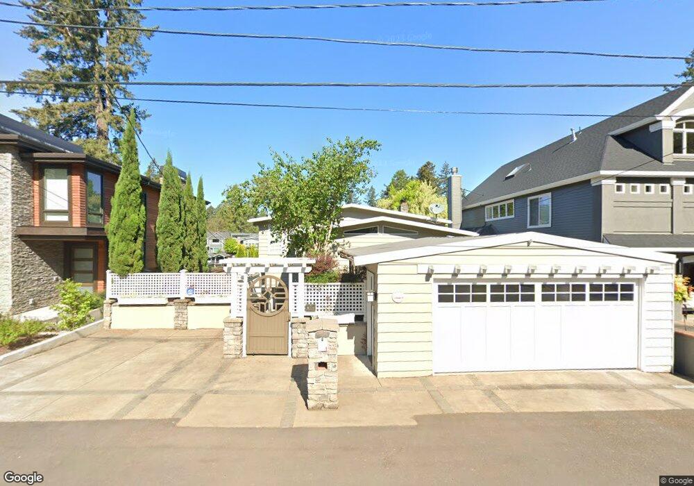 16752 Alder Cir, Lake Oswego, OR 97034 - photo 1