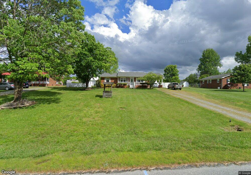 5520 Lancer Dr, High Point, NC 27263 - photo 1