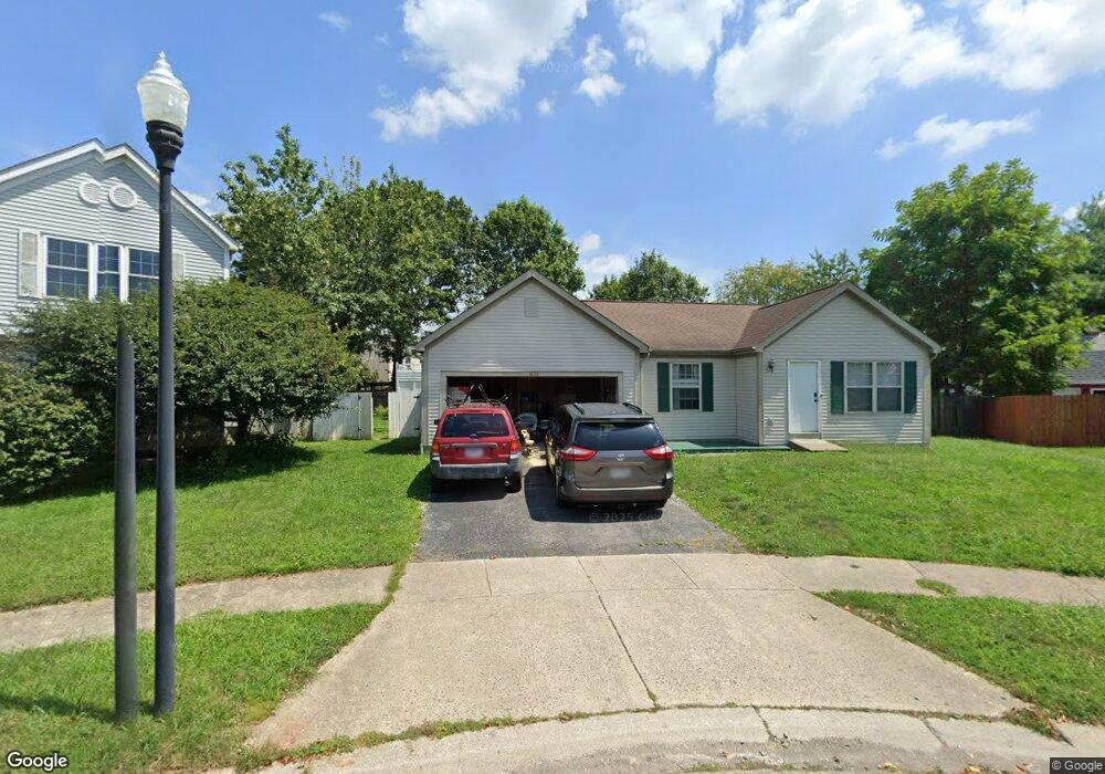1432 Pineland Ct, Columbus, OH 43223 - photo 1