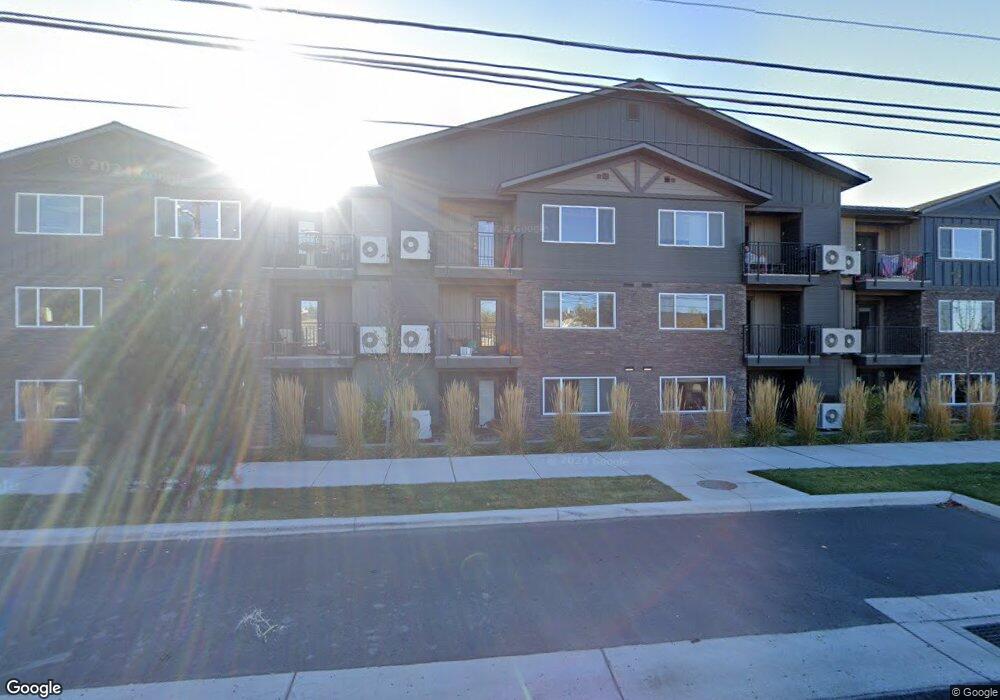 4210 SW Canal Blvd, Redmond, OR 97756 - photo 1