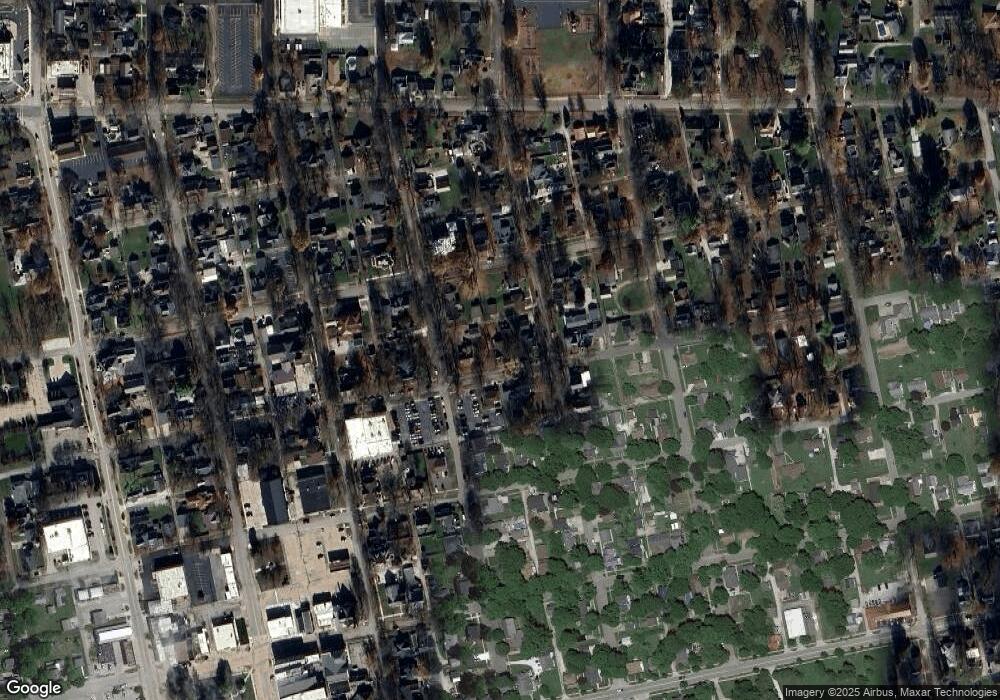 617 Harrison St, Covington, IN 47932 - photo 1