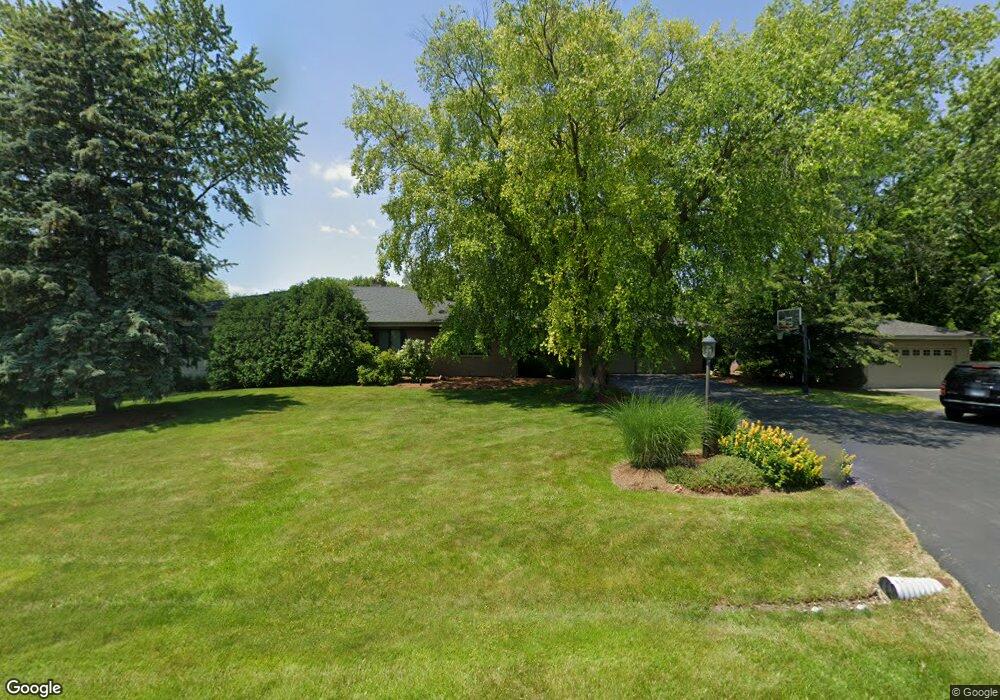 8S744 Wayewood Ln, Naperville, IL 60565 - photo 1