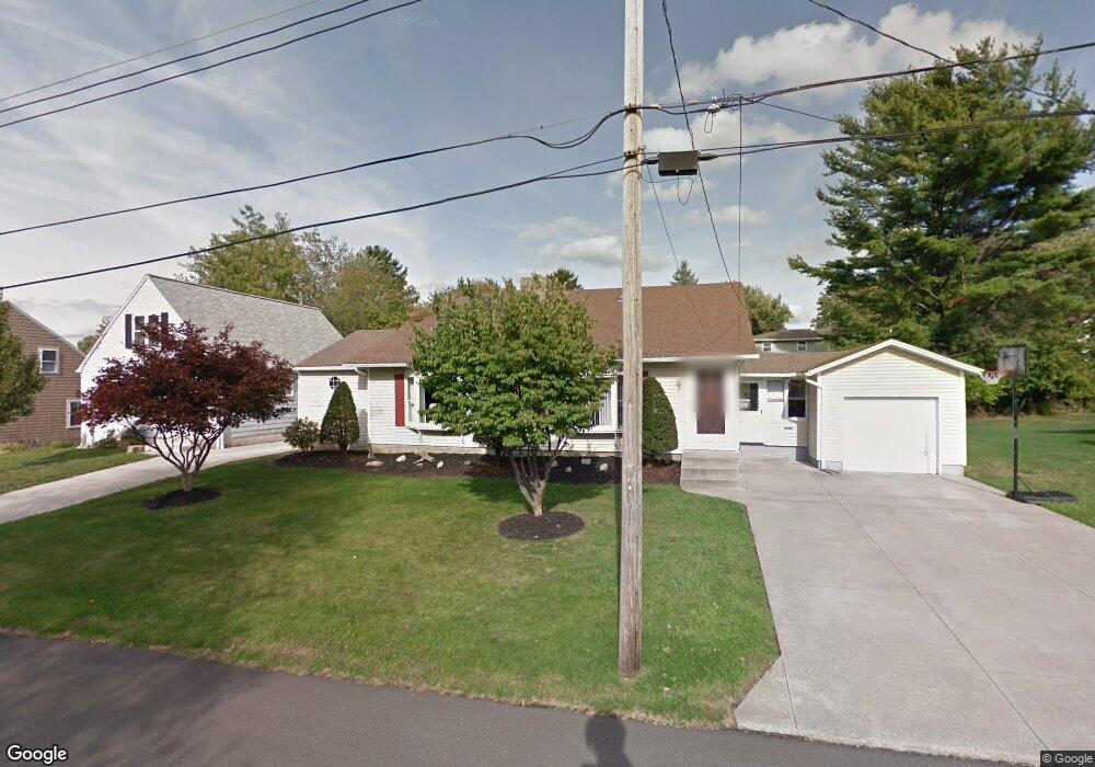 609 Roslyn Ave, Erie, PA 16505 - photo 1