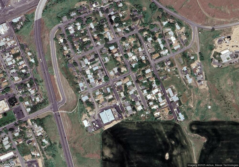 704 SE Isaac Ave, Pendleton, OR 97801 - photo 1