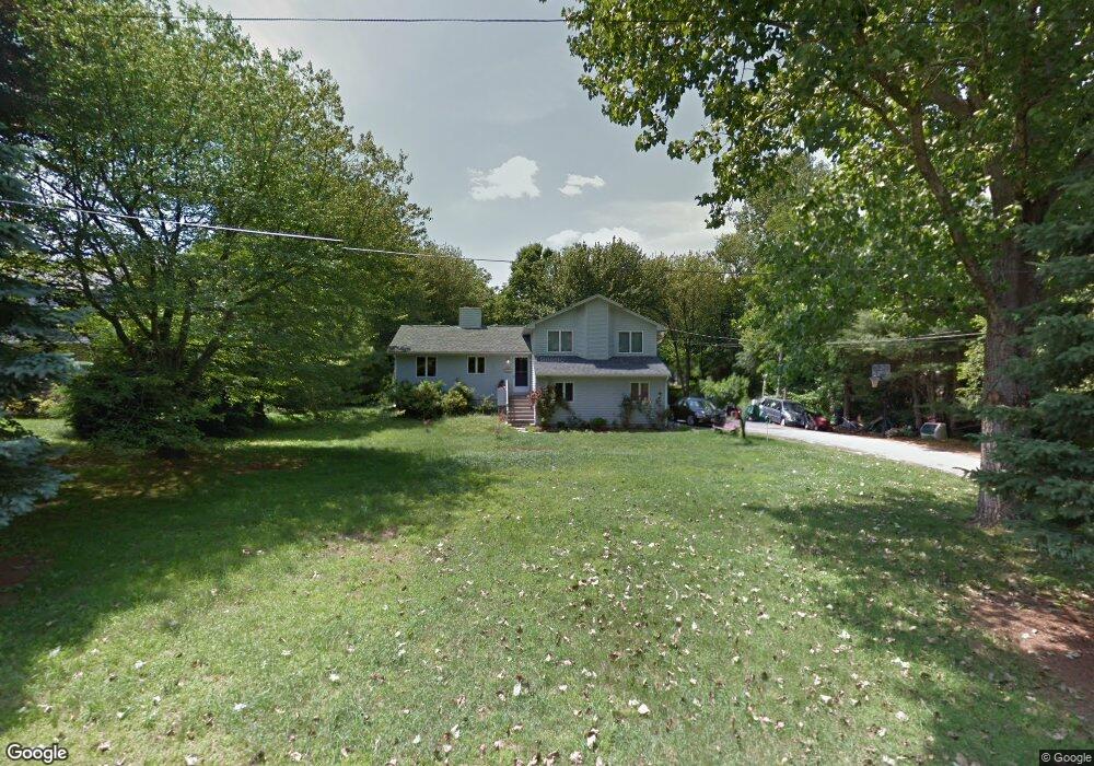 24 Peach Blossom Ln, Greenville, RI 02828 - photo 1