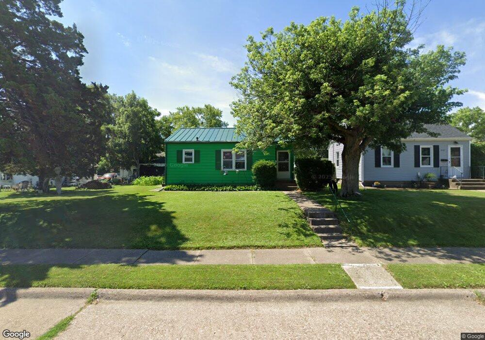 2133 W 17th St, Davenport, IA 52804 - photo 1