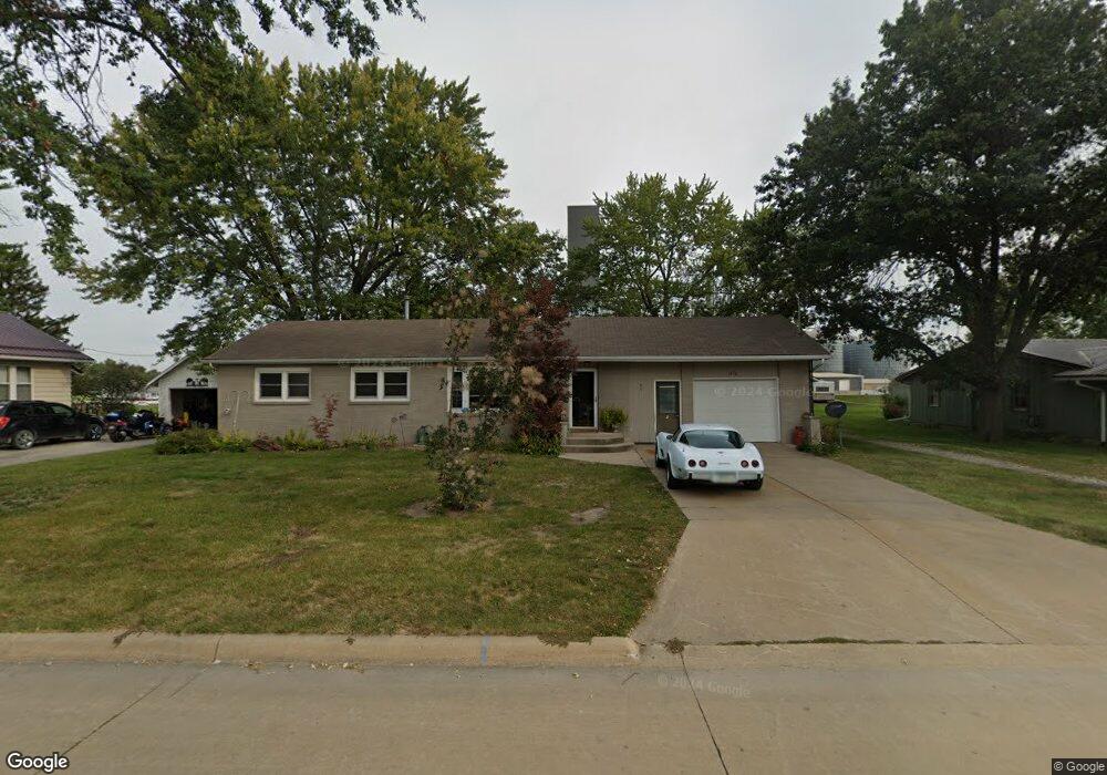 310 E Railroad St, Wayland, IA 52654 - photo 1
