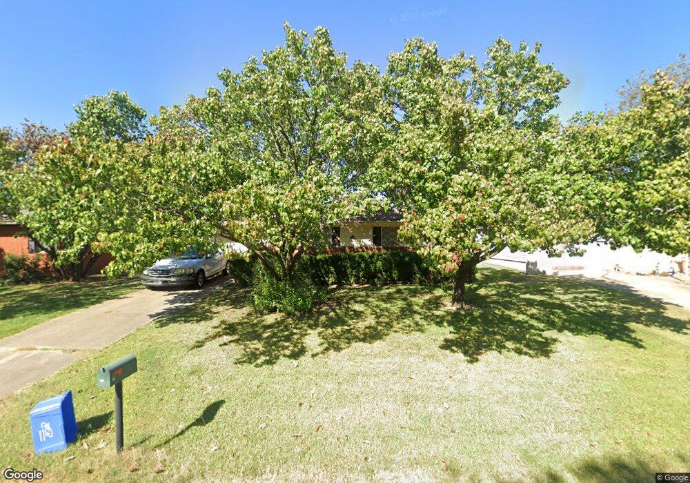 908 Williams St, Ada, OK 74820 - photo 1