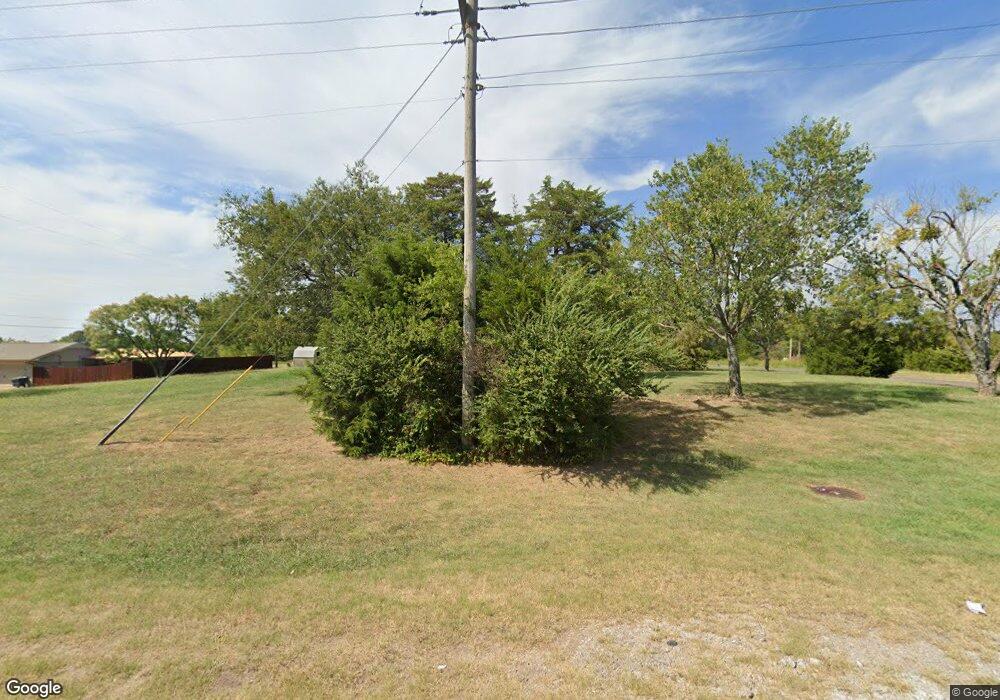 15906 Gaddy Rd, Shawnee, OK 74801 - photo 1