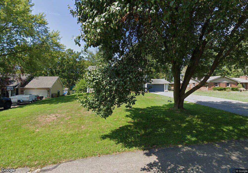 3420 Marilyn St, Columbus, IN 47203 - photo 1