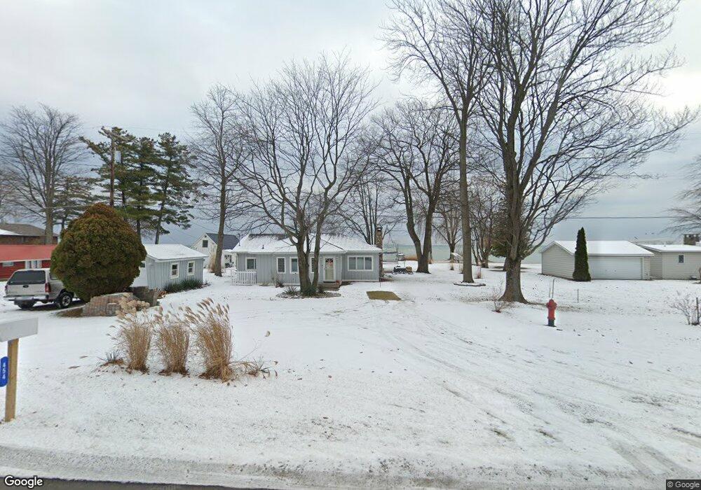 454 N Huron Rd, Au Gres, MI 48703 - photo 1