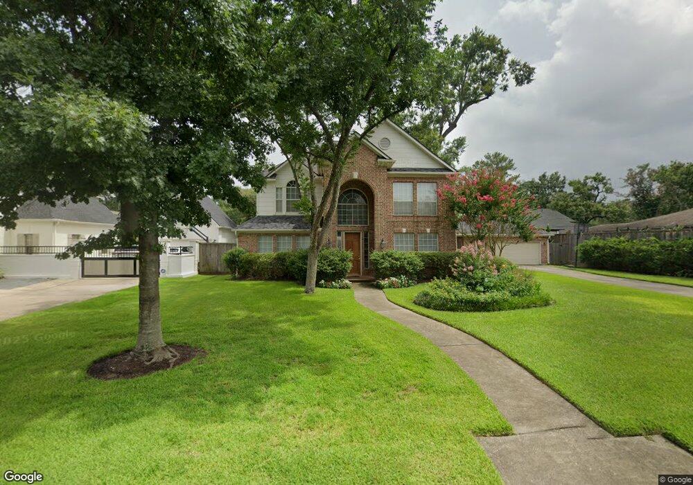 7619 Brykerwoods Dr, Houston, TX 77055 - photo 1