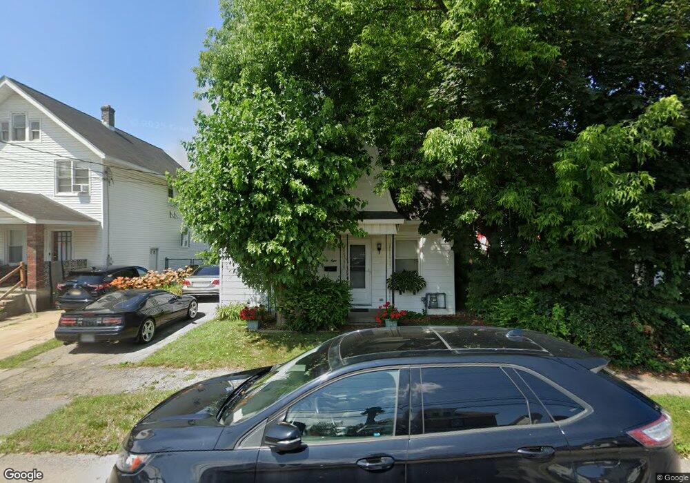 1048 Hegeman St, Schenectady, NY 12306 - photo 1