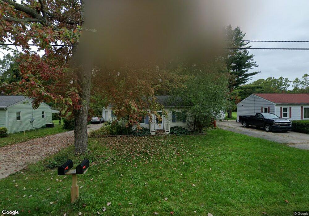 6240 Sommerset Rd, Lansing, MI 48911 - photo 1