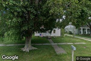 206 W Warren St, Avon, IL 61415