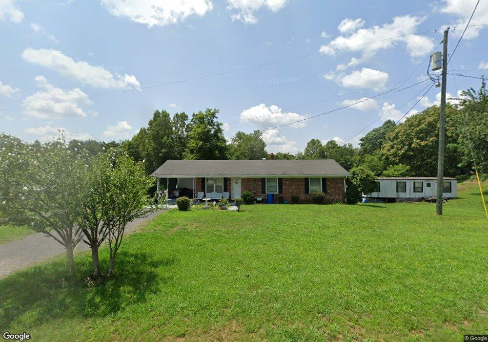 1452 Mapleton Dr, Callands, VA 24530 - photo 1
