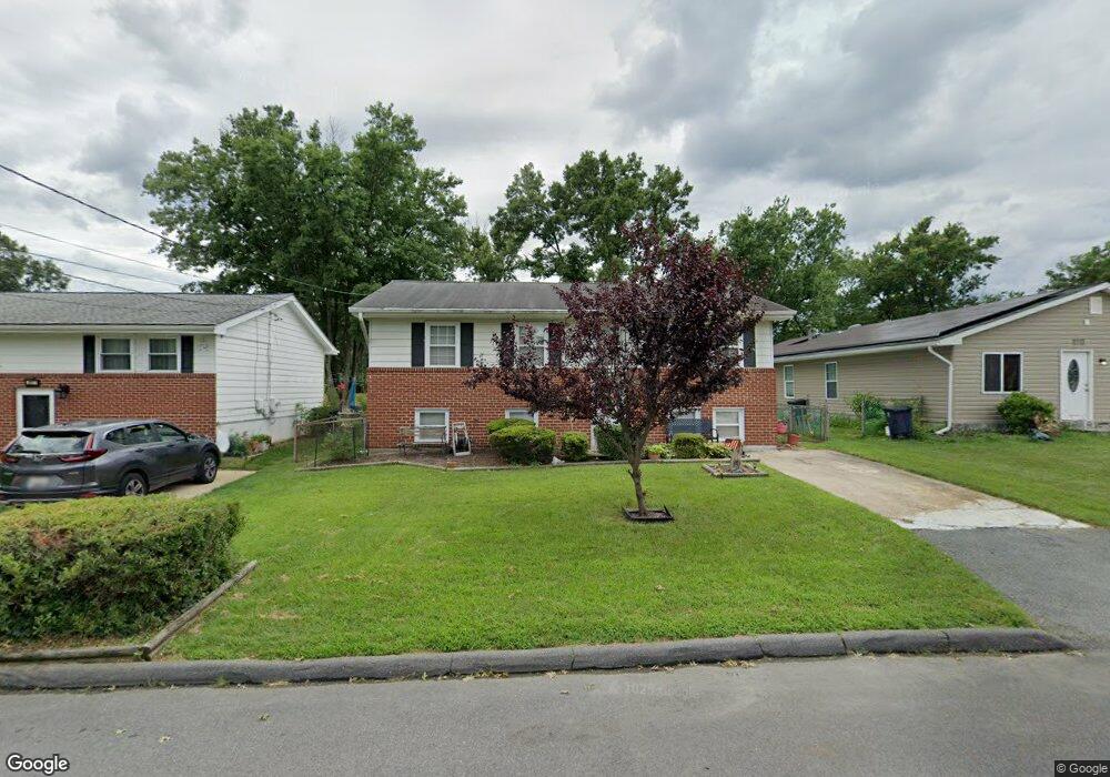 8515 Locust Grove Dr, Laurel, MD 20707 - photo 1