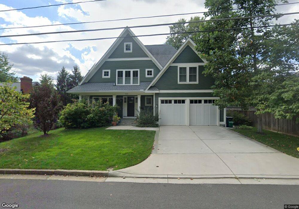 703 Highland Ave, Falls Church, VA 22046 - photo 1
